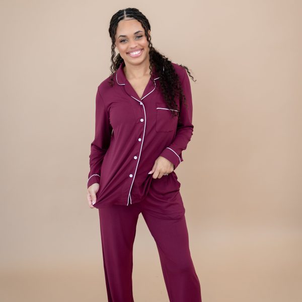 Long-Sleeved Women's Pajama Set in Burgundy with Cloud Trim