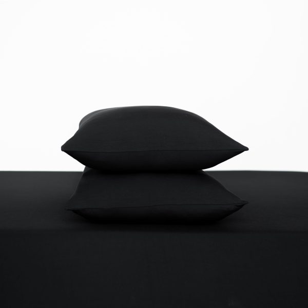 Fitted Sheet with Pillowcases in Midnight