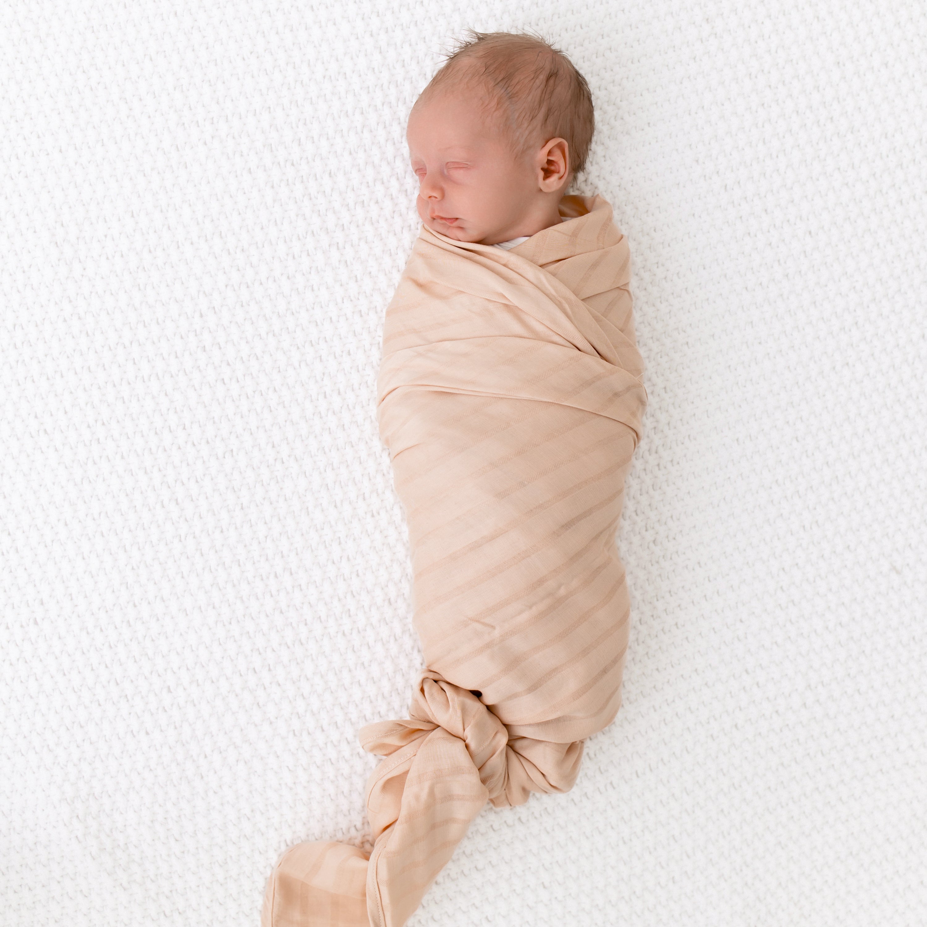 Bamboo Muslin Swaddle Blanket in Porcelain - Image 5